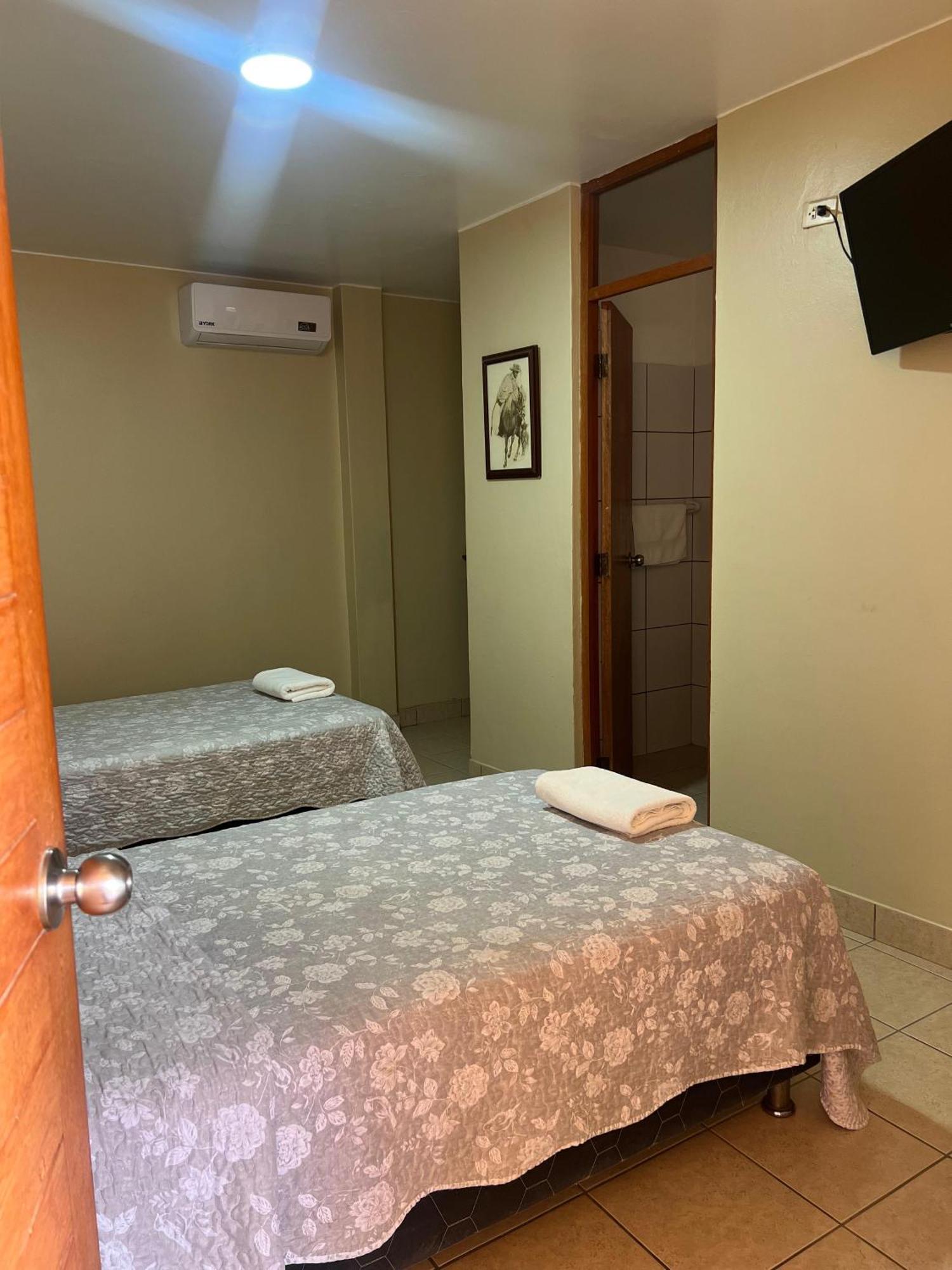 Hotel El Huacachinero إِكا المظهر الخارجي الصورة